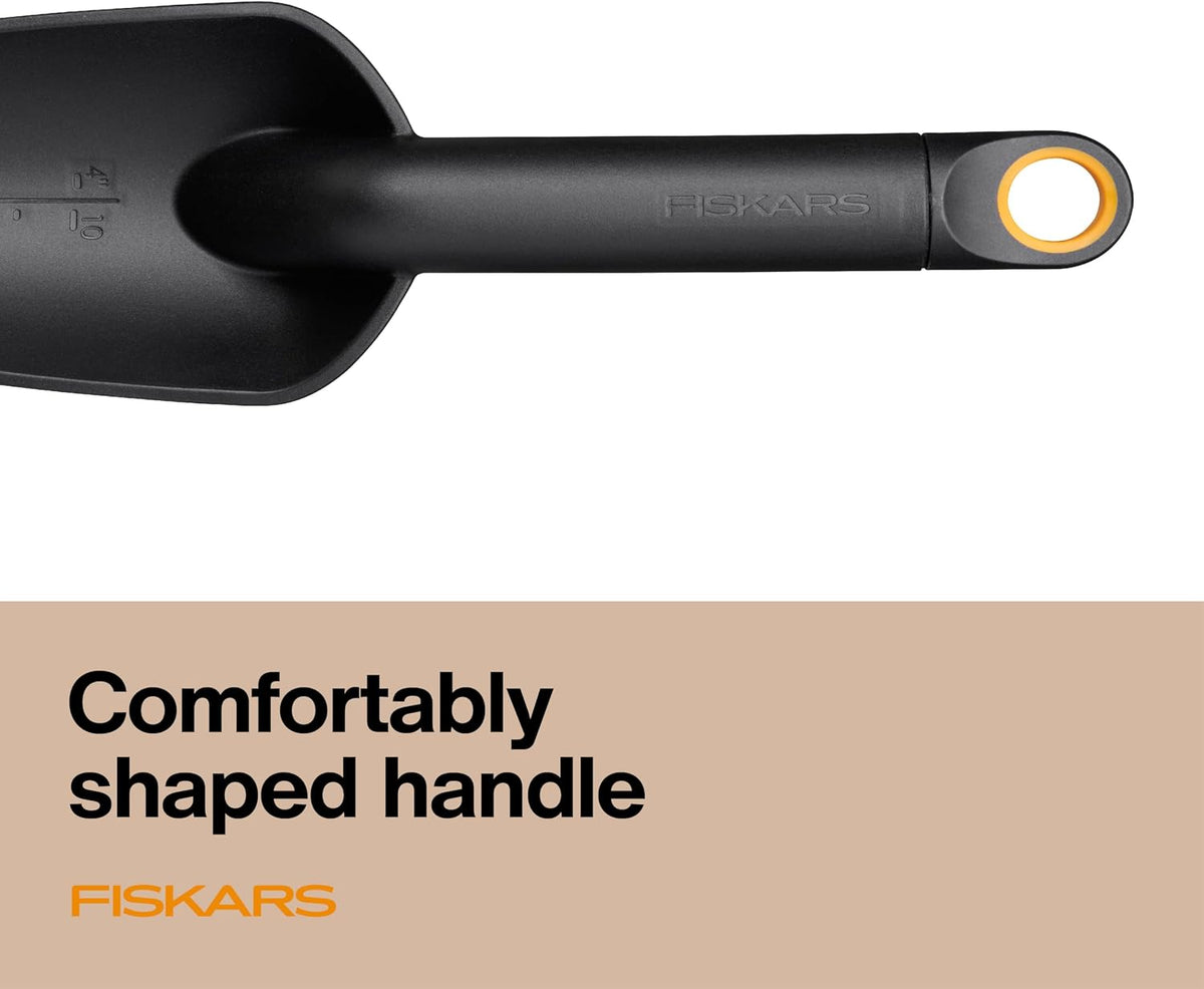 Fiskars Eco Trowel with Curved Spade, Ergonomic Garden Hand Tool
