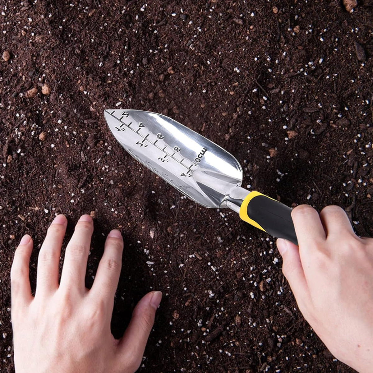 Garden Trowel Hand Shovel for Gardening, Small Garden Spade with Scale