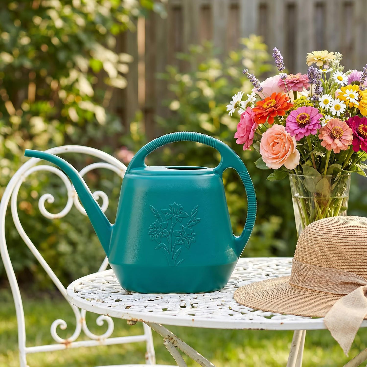 Fasmov 1-Gallon Plastic Watering Can with Comfortable Handle, Garden Watering Cans Long Spout for Indoor Outdoor Watering Plants (Green)