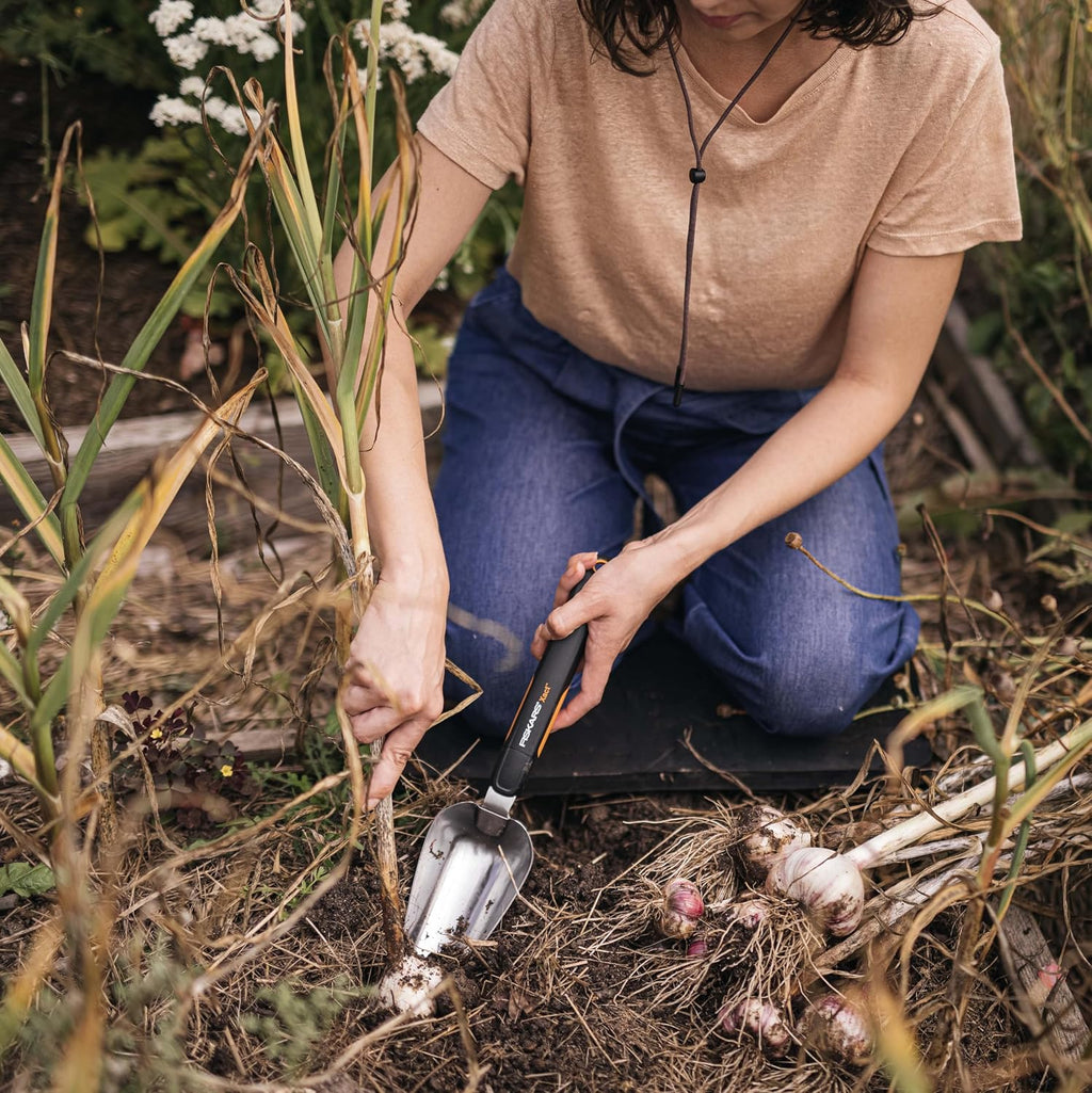 Fiskars Xact Garden Hand Trowel, Stainless Steel Head